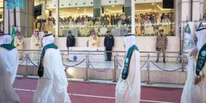 الأمير عبدالعزيز بن سعود يرعى حفل تخريج 1935 طالبًا من كلية الملك فهد الأمنية - الكويت الاخباري