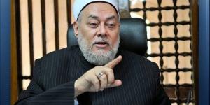 حكم ترك أداء ركعتين خلف مقام إبراهيم لعذر أو بدون ..علي جمعة يجيب - الكويت الاخباري