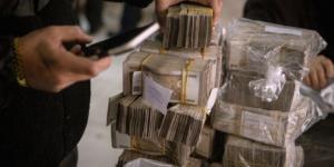 الليرة السورية ترتفع مقابل الدولار تأثرا برفع الاتحاد الأوروبي العقوبات - الكويت الاخباري