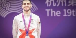 طالب عمان الاهلية البطل زيد مصطفى يحقق إنجازا عالميا في التايكواندو - الكويت الاخباري