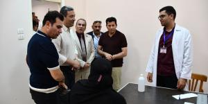 وزير الرياضة يتفقد الأنشطة بمركز شباب كفر سعد بدمياط - الكويت الاخباري