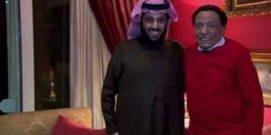 تركي آل الشيخ يكشف تفاصيل زيارته للزعيم عادل إمام - الكويت الاخباري