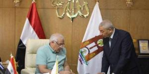 أخبار الوادي الجديد: بنسبة نجاح 90.1 ٪.. المحافظ يعتمد نتيجة الشهادة الإعدادية ويعلن أسماء الأوائل - الكويت الاخباري