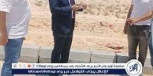 محافظ مطروح يتفقد أعمال التطوير على جانبى طريق مطار العلمين الدولي - الكويت الاخباري