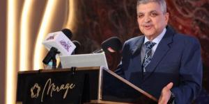 ربيع: حركة الملاحة بالقناة منتظمة ولم تتأثر بحادث غرق الحفار ADMARINE12 بالبحر الأحمر - الكويت الاخباري