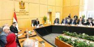 وزير الإسكان يتابع موقف توفيق الأوضاع بالأراضي المنضمة لأحوزة عددٍ من المدن الجديدة - الكويت الاخباري