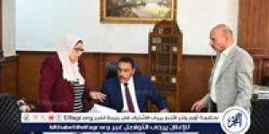 محافظ مطروح يعتمد خريطه الحدود الإدارية والمالية للمحافظة - الكويت الاخباري