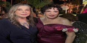 ظهور نادر لـ زوجة عادل إمام في حفل زفاف حفيدها - الكويت الاخباري