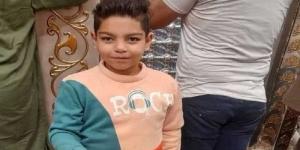 مأساة في الفيوم.. مصرع طفل على يد والده بعد 3 أيام من التعذيب الوحشي - الكويت الاخباري