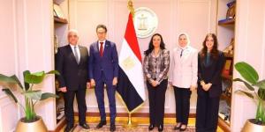 وزيرة التضامن تلتقي رئيس بعثة اللجنة الدولية للصليب الأحمر - الكويت الاخباري