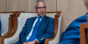 المشير حفتر يبحث مع السفير الفرنسي الأزمة الليبية ودور باريس في مشاريع الإعمار - الكويت الاخباري