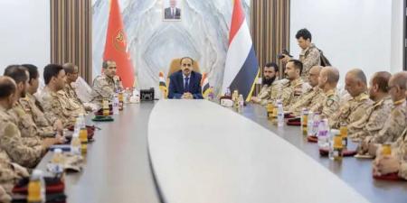 الإرياني من خطوط النار: المعركة اليوم معركة كل يمني حر ولا مكان للمتفرجين - الكويت الاخباري
