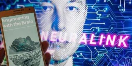 نيورالينك تحصل على موافقة أمريكية لزرع شريحة تعيد القدرة على الكلام لفاقدي النطق - الكويت الاخباري