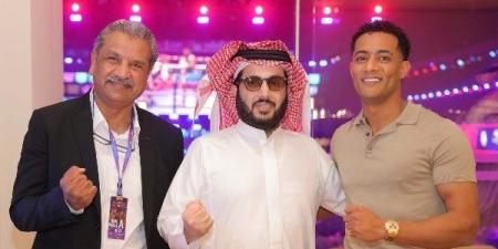 تركي آل الشيخ يلتقي محمد رمضان ويؤكد: لم نتفق على شيء - الكويت الاخباري