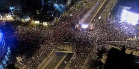 أمام مقر الكنيست.. شرطة الاحتلال تقمع بالقوة مظاهرة لعائلات المحتجزين - الكويت الاخباري