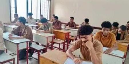 غياب عدد من طلاب الثانوية العامة في حضرموت بسبب التوجه نحو التجنيد والمعسكرات - الكويت الاخباري