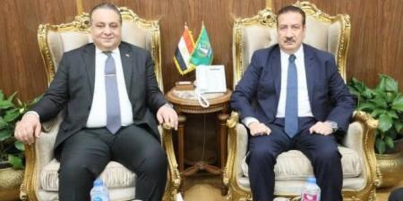 محافظ المنوفية يلتقى وفد الهيئة العامة للتحكيم واختبارات القطن - الكويت الاخباري
