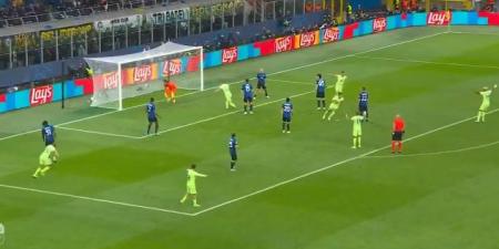 شاهد برشلونة يقلص الفارق أمام إنتر بهدف إيرك جارسيا - الكويت الاخباري