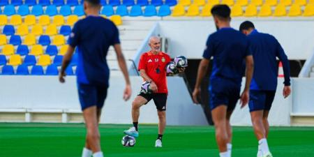 بيولي يستبعد محترف النصر عن مواجهة الاتحاد - الكويت الاخباري