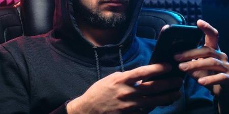 تحذير من مكتب التحقيقات الفيدرالي.. خدعة رسائل نصية تنتشر بسرعة وتستهدف مستخدمي iOS وأندرويد - الكويت الاخباري