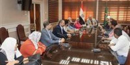 محافظ القليوبية يلتقي بالمشرفين الفائزين في بعثة حجاج الجمعيات الأهلية - الكويت الاخباري