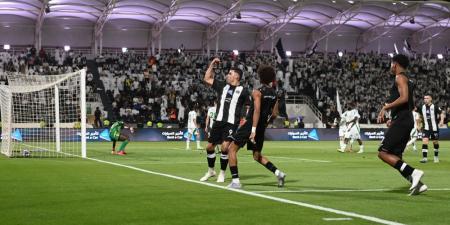 الشباب يفوز على الأهلي بثلاثية في روشن - الكويت الاخباري