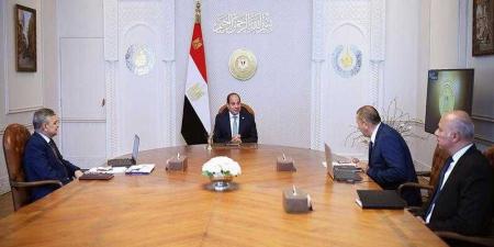 الرئيس السيسي يجتمع مع رئيسي هيئة قناة السويس وشركة ترسانة جنوب البحر الأحمر - الكويت الاخباري