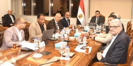 وزير الإسكان يتابع منظومة مياه الشرب استعدادا لفصل الصيف - الكويت الاخباري