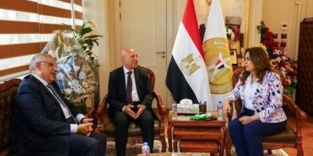 وزيرة التنمية تبحث إعادة المظهر الحضاري لشوارع مصر الجديدة - الكويت الاخباري