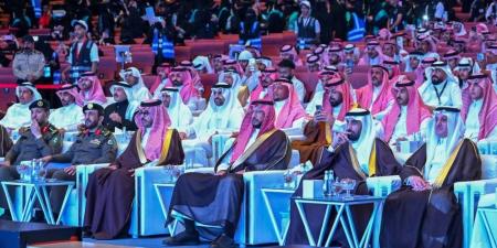 نائب أمير عسير يشرف حفل تخريج 6000 خريج من المنشآت التدريبية بالمنطقة - الكويت الاخباري