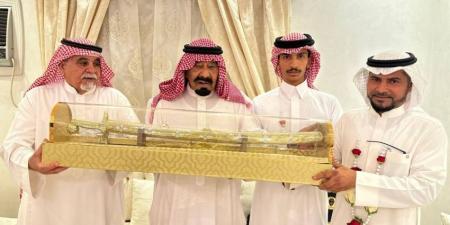 الحمدي يحتفي بتخرجه ملازمًا من كلية الملك فهد الأمنية - الكويت الاخباري