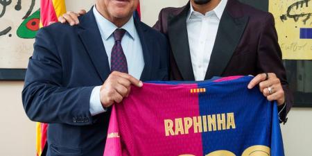 البرازيلي رافينيا يمدد عقده مع برشلونة حتى 2028 - الكويت الاخباري