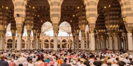 تعلموا مناسك الحج .. خطيب المسجد النبوي: الله لا يعبد بالهوى بل بالعلم - الكويت الاخباري