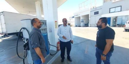 وكيل وزارة التموين بالبحر الأحمر يتابع العمل داخل محطات الوقود ومصنع البوتاجاز بالغردقة - الكويت الاخباري