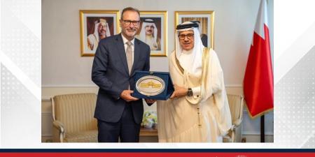 وزير الخارجية يستقبل سفير جمهورية ألمانيا الاتحادية لدى مملكة البحرين بمناسبة انتهاء فترة عمله - الكويت الاخباري