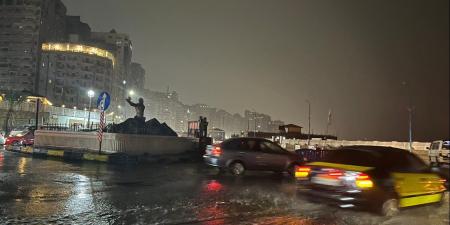 محافظ الإسكندرية يرفع درجة الاستعداد لمواجهة موجة الأمطار المفاجئة - الكويت الاخباري