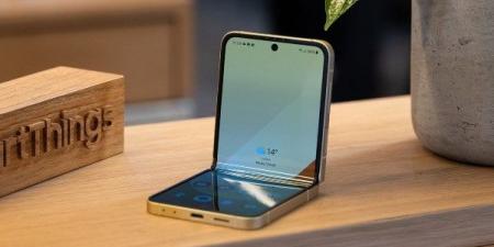 هاتف Galaxy Z Flip 7 قد يُصيب عملاء أمريكا بخيبة أمل كبيرة - الكويت الاخباري