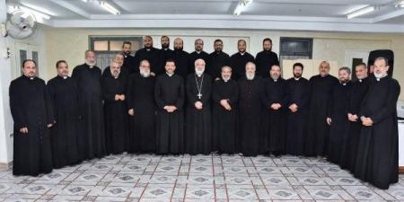الأنبا باسيليوس يترأس الرياضة الروحية لكهنة الإيبارشية - الكويت الاخباري
