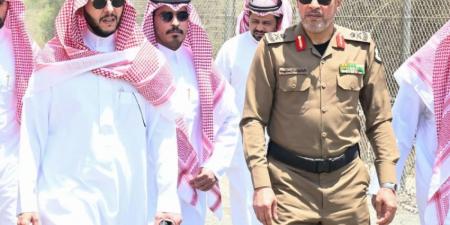 مُحافظ الطائف يتفقد نقاط الفرز الأمني في الخالدية والهدا - الكويت الاخباري