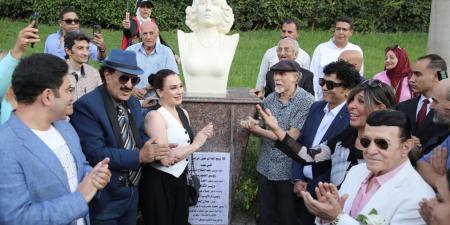 رئيس الأوبرا يزيح الستار عن تمثالي أسمهان وفريد الأطرش .. اعرف التفاصيل - الكويت الاخباري