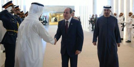 السيسي وبن زايد يؤكدان ضرورة إدخال المساعدات الإنسانية إلى غزة بالكميات اللازمة ودون عراقيل - الكويت الاخباري
