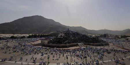 الحج والعمرة تعلن نجاح خطة التفويج إلى عرفات وسط انسيابية مرورية وعمليات تشغيل متكاملة - الكويت الاخباري
