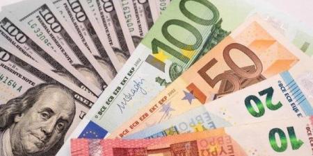 متوسط سعر العملات الأجنبية اليوم الجمعة.. الدولار يواصل التراجع - الكويت الاخباري