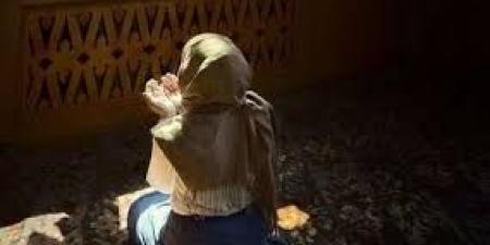 حكم الصلاة ببنطلون ضيق للنساء والرجال .. دار الإفتاء تحسم الجدل - الكويت الاخباري
