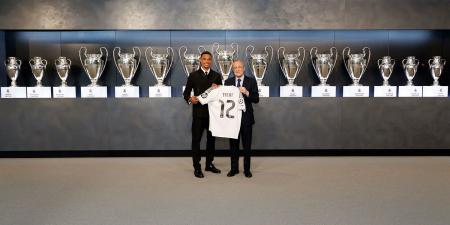 مرحبا بك في سانتياجو برنابيو ريال مدريد يقدم أرنولد - الكويت الاخباري