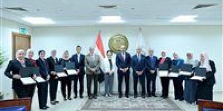 وزير التعليم ونائب رئيس هيئة التعاون الدولي اليابانية "جايكا" يكرمان الدفعة الرابعة من مدربي التوكاتسو - الكويت الاخباري