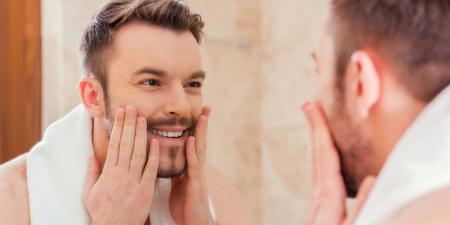 العناية ببشرة الرجل… روتين يومي يحفظ النضارة ويعزز الثقة بالنفس - الكويت الاخباري