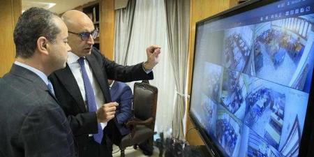 وزير التربية والتعليم يتابع امتحانات الثانوية العامة من خلال غرفة العمليات المركزية بالوزارة - الكويت الاخباري