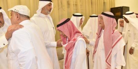 أسرتا ساب والمرزوقي تتلقيان العزاء في الشيخ زاهد - الكويت الاخباري