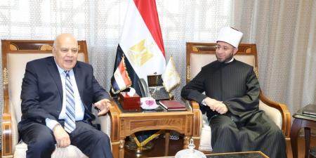 وزير الأوقاف يستقبل أميني "اتحاد الجامعات العربية" و"المجلس العربي للمسؤولية المجتمعية" - الكويت الاخباري